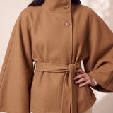 Cape Coat, close-up of the upper body