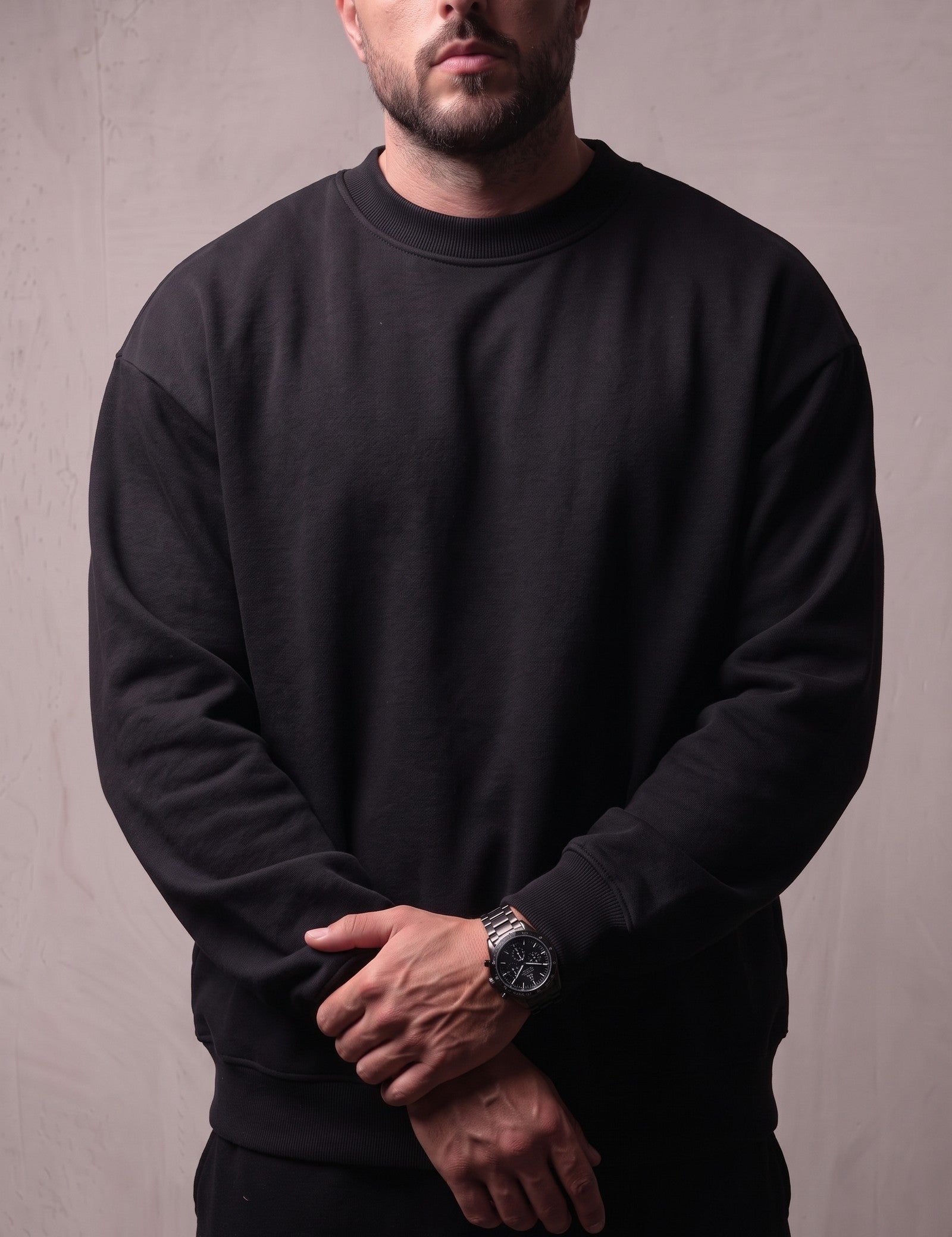 Oversized Crewneck Sweater, close-up of the upper body