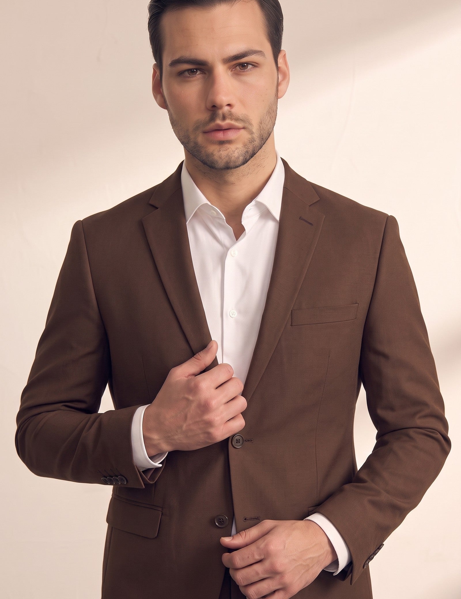 Slim Fit Suit, close-up of the upper body