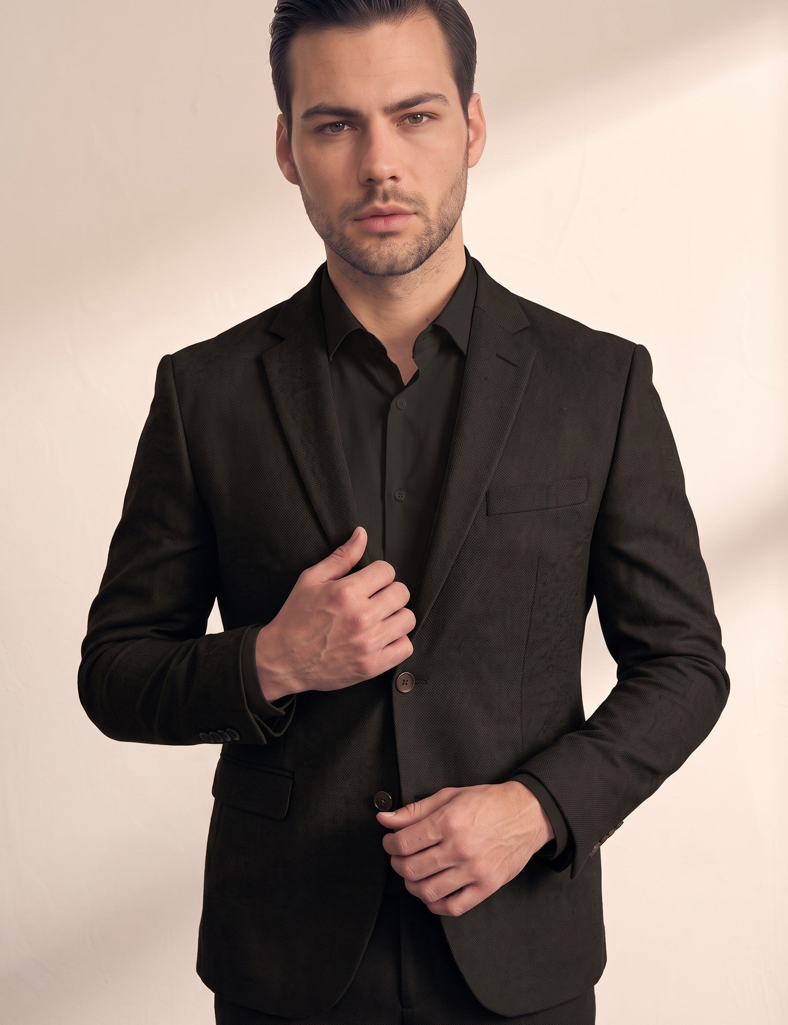 Slim Fit Suit, close-up of the upper body