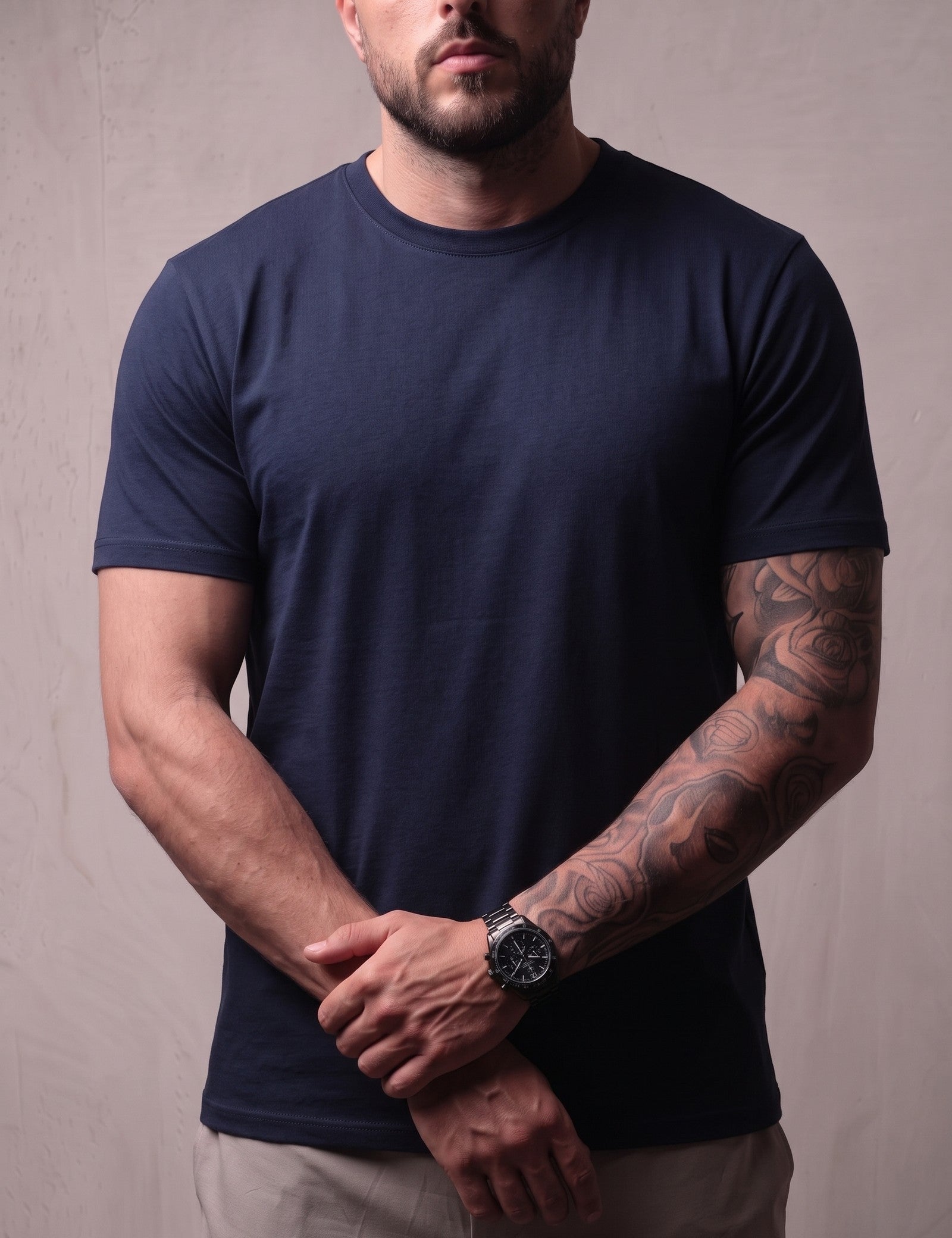 Slim T-Shirt, close-up of the upper body