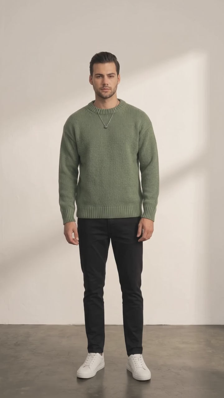 Draycott C. Crewneck Sweater in olive green, video